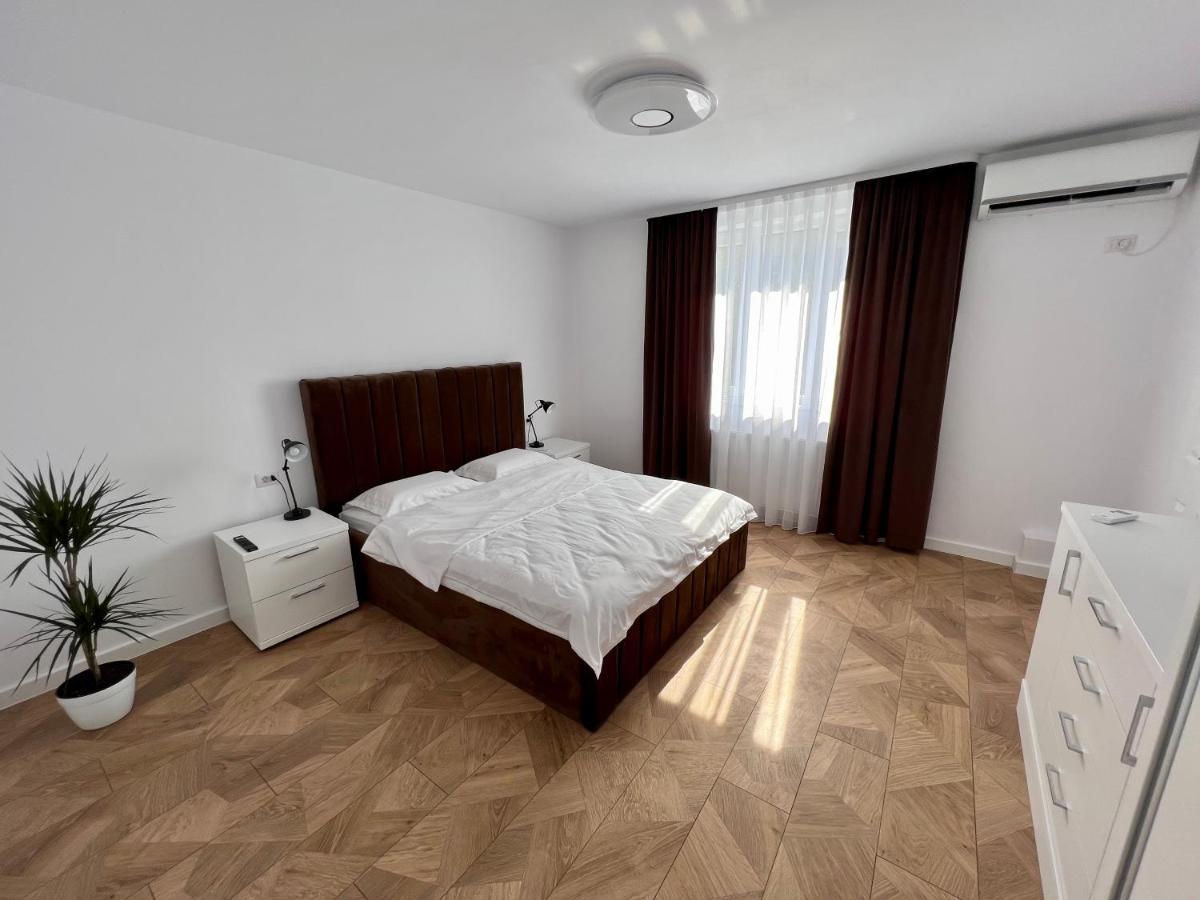 Ancodirect Apartments Radauti Exterior photo